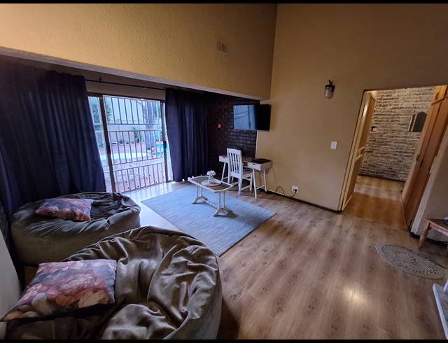 3 BEDROOM HOUSE FOR SALE IN VANDERBIJLPARK SE 7